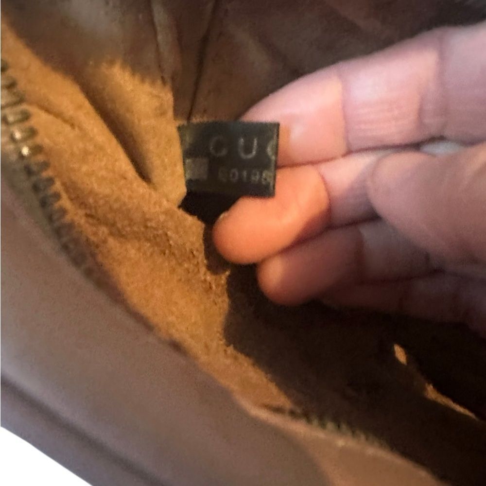 Gucci Tan Crossbody Bag with Gold Accents - Picture 10 of 14